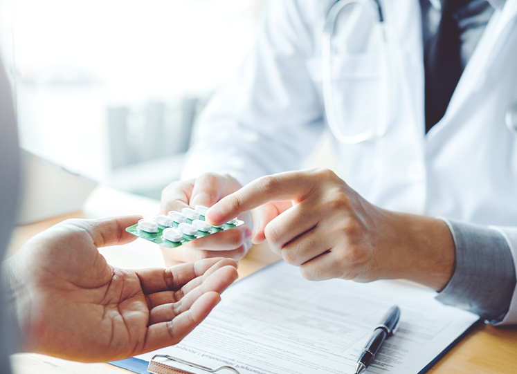 Apotheker erklärt Medikamente